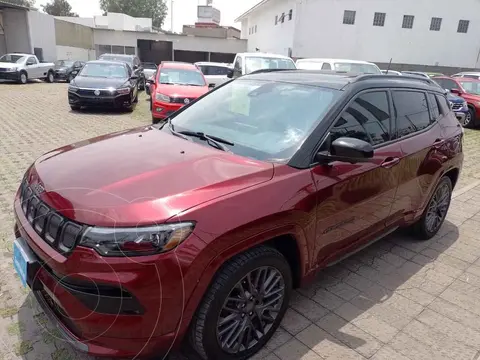 Jeep Compass High Altitude usado (2022) color Vino Tinto precio $429,000