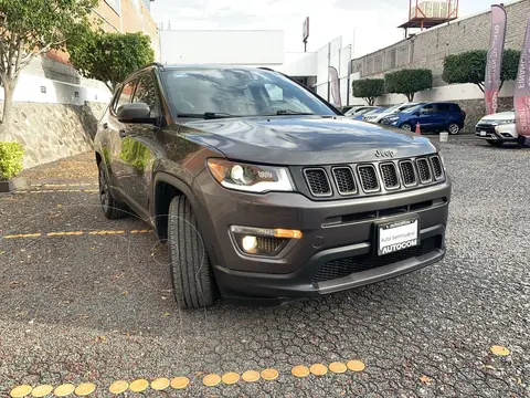 Jeep Compass Limited Premium usado (2021) color Granito precio $475,000