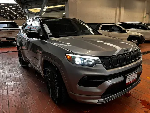 Jeep Compass High Altitude usado (2022) color plateado precio $475,000