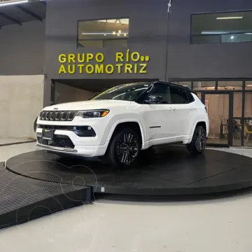 Jeep Compass High Altitude usado (2024) color Blanco financiado en mensualidades(enganche $67,252 mensualidades desde $14,179)