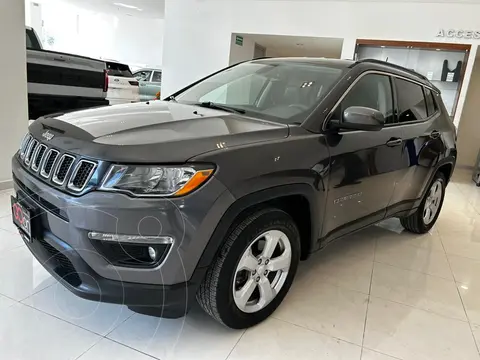 Jeep Compass Latitude usado (2021) color Granito financiado en mensualidades(enganche $91,288 mensualidades desde $6,981)