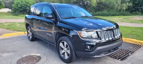 Jeep Compass High Altitude usado (2017) color Negro precio $190,000
