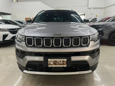 Jeep Compass High Altitude usado (2023) color plateado precio $419,000