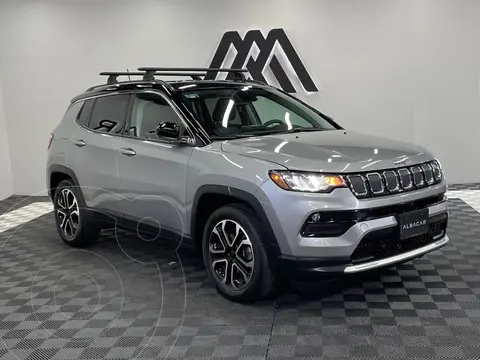 Jeep Compass Limited usado (2022) color plateado precio $389,999