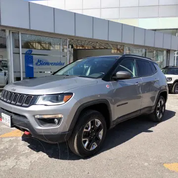 Jeep Compass Trailhawk 4X4 usado (2018) color Plata financiado en mensualidades(enganche $78,400 mensualidades desde $8,553)