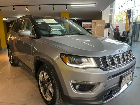 Jeep Compass Limited Premium usado (2019) color plateado precio $305,000