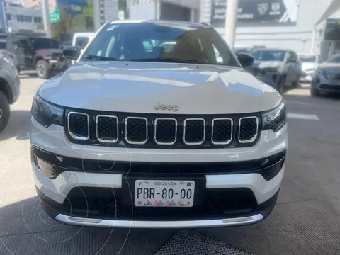 Jeep Compass Limited Premium usado (2023) color Blanco financiado en mensualidades(enganche $112,500 mensualidades desde $9,980)