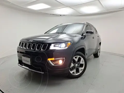 foto Jeep Compass Latitude usado (2018) color RINO precio $368,650