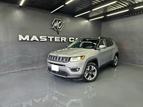 Jeep Compass Limited Premium usado (2020) color plateado precio $349,000