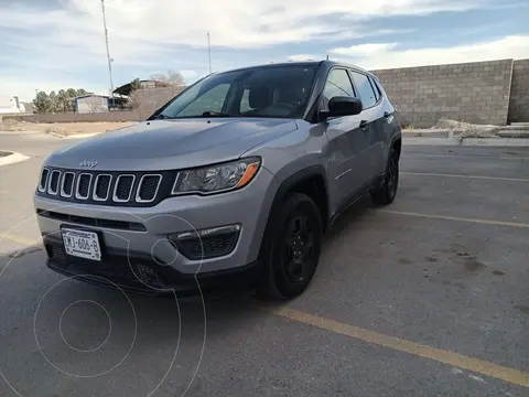 Jeep Compass 4x2 Latitude Aut usado (2017) color Plata precio $220,000