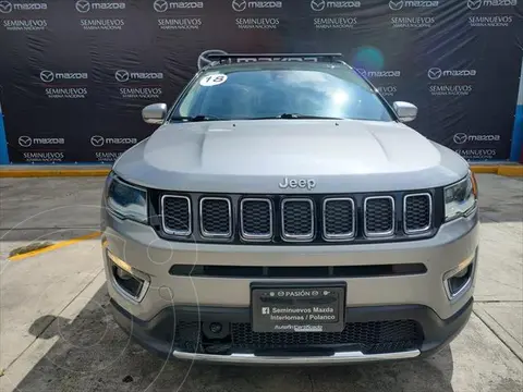 Jeep Compass Limited Premium usado (2018) color plateado precio $370,000