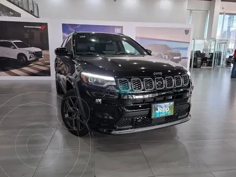 Jeep Compass High Altitude usado (2024) color Negro precio $715,900