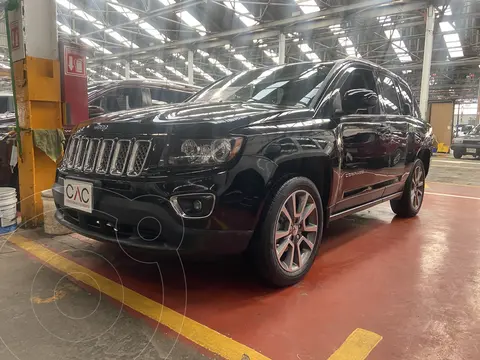 Jeep Compass 4x2 Latitude Aut usado (2015) color Negro financiado en mensualidades(enganche $58,650 mensualidades desde $6,256)