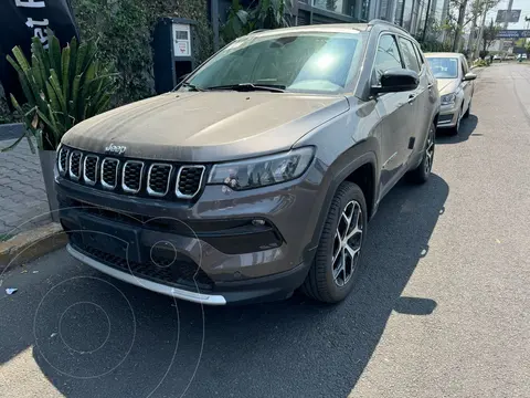 Jeep Compass Limited Premium usado (2025) color Gris precio $592,088