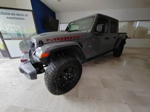 foto Jeep Gladiator Mojave usado (2023) color Gris precio $1,379,000