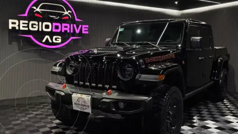 Jeep Gladiator Mojave usado (2022) color Negro financiado en mensualidades(enganche $344,970 mensualidades desde $22,268)
