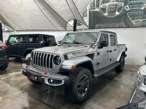 Jeep Gladiator Overland usado (2020) color Gris financiado en mensualidades(enganche $247,500 mensualidades desde $20,937)