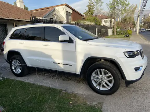 Jeep Grand Cherokee 3.6L Laredo 4x2 usado (2018) color Blanco precio $19.390.000