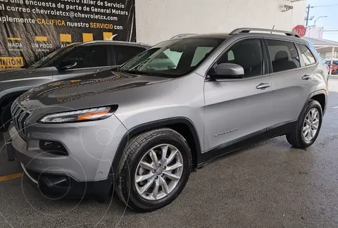 foto Jeep Grand Cherokee Limited Lujo 5.7L 4x2 usado (2015) color Gris precio $300,000