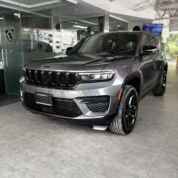 Jeep Grand Cherokee Altitude 4x2 nuevo color Gris precio $1,158,400