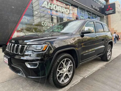 Jeep Grand Cherokee WK Limited Lujo V6 4x2 usado (2022) color Negro financiado en mensualidades(enganche $170,016 mensualidades desde $16,224)