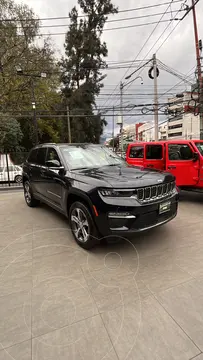 Jeep Grand Cherokee Limited 4x2 usado (2025) color Azul precio $1,415,900