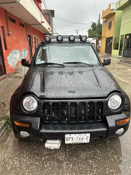 Jeep Grand Cherokee Laredo 4X4 Aut usado (2004) color Negro precio $88,000