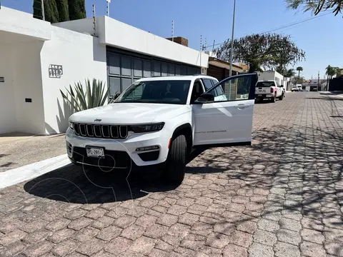 Jeep Grand Cherokee Limited Lujo 3.6L 4x2 usado (2024) color Blanco precio $1,050,000