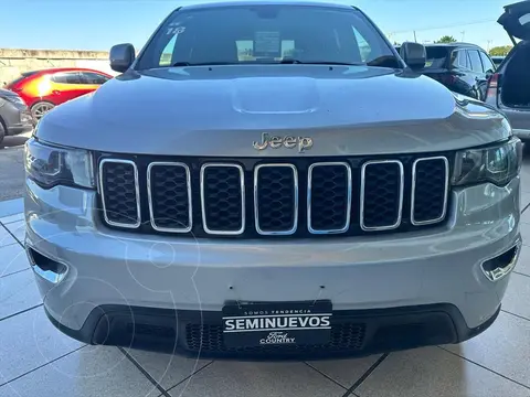 Jeep Grand Cherokee Laredo 4x2 3.6L V6 usado (2018) color Gris precio $449,000