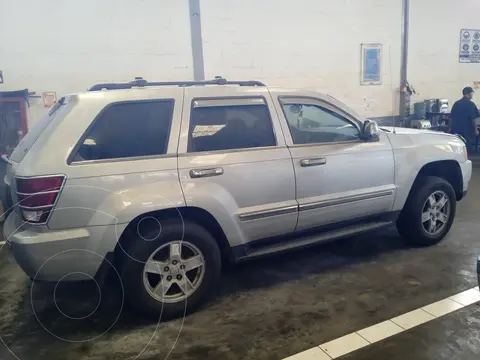 Jeep Grand Cherokee Limited 4.7L Aut 4x4 usado (2007) color Plata precio u$s7.500