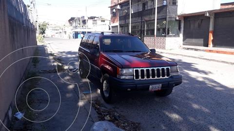 Jeep Grand Cherokee Laredo Auto. 4x2 usado (1999) color Rojo precio u$s2.100