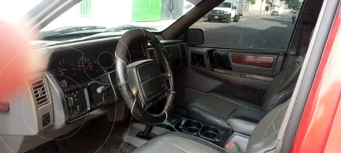 Jeep Grand Cherokee Laredo 4.7L Aut 4x4 usado (1993) color Rojo precio u$s2.000