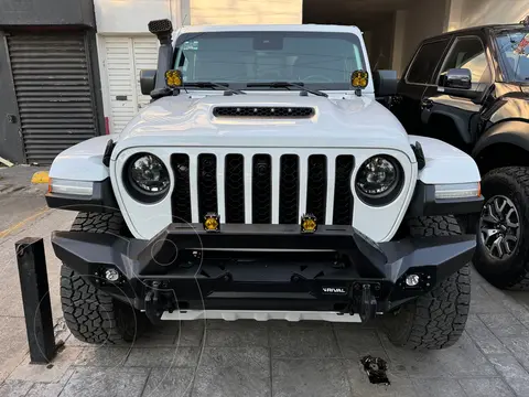 Jeep JT Mojave usado (2023) color Blanco financiado en mensualidades(enganche $256,000 mensualidades desde $35,957)