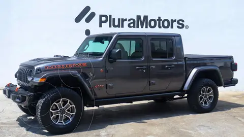 Jeep JT Mojave usado (2024) color Gris financiado en mensualidades(enganche $281,380 mensualidades desde $23,974)