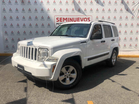 foto Jeep Liberty Sport 4x2 usado (2012) color Blanco precio $179,900