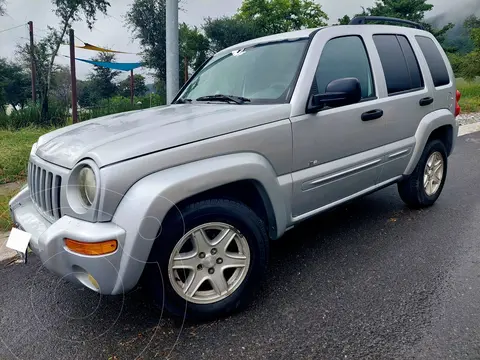 Jeep Liberty Sport 4X2 usado (2004) color Plata precio $79,500