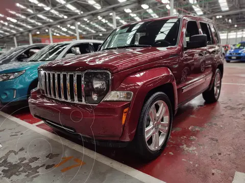 Jeep Liberty Limited 4x4 usado (2012) color Rojo Cerezo precio $229,000