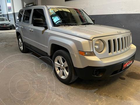 foto Jeep Patriot 2.4 4x4 usado (2011) color Gris precio $2.000.000