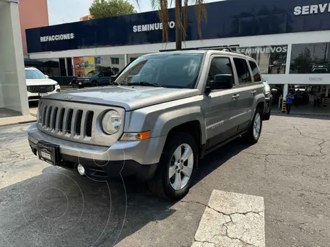 Jeep Patriot 4x2 Latitude Aut usado (2015) color Plata financiado en mensualidades(enganche $56,169 mensualidades desde $5,977)