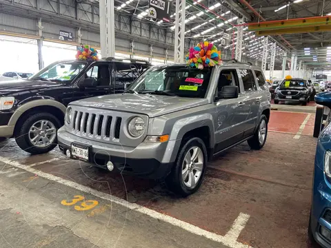 Jeep Patriot 4x2 Latitude Aut usado (2015) color Plata financiado en mensualidades(enganche $76,000 mensualidades desde $6,600)