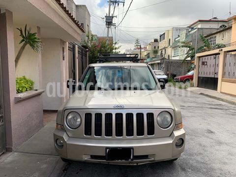 foto Jeep Patriot 4x2 Sport CVT usado (2009) color Arena precio $115,000