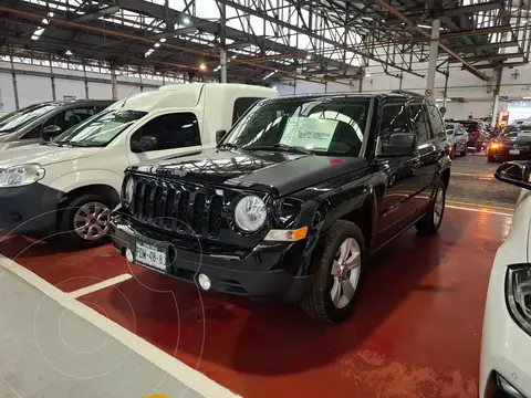 Jeep Patriot 4x2 Latitude Aut usado (2016) color Negro financiado en mensualidades(enganche $64,900 mensualidades desde $5,250)