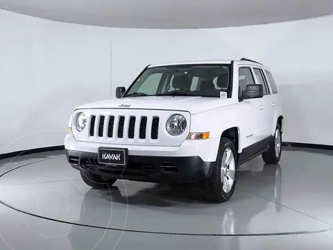 Jeep Patriot 4x2 Sport CVT usado (2016) color Blanco precio $275,999