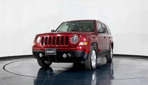 Jeep Patriot 4x2 Latitude Aut usado (2016) color Rojo precio $297,999