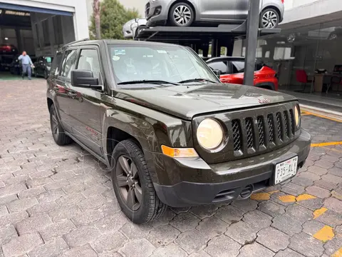 Jeep Patriot 4x2 Edicion 75 Aniversario Aut usado (2017) color Verde precio $253,500