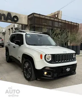 Jeep Renegade RENEGADE 1.8 4X2 SPORT PLUS usado (2016) color Blanco precio $21.500.000