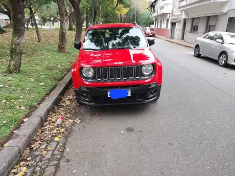 Jeep Renegade Sport usado (2018) color Rojo precio u$s16.500