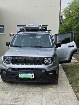 Jeep Renegade Sport Aut usado (2022) color Gris precio $20.000.000