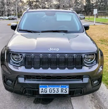 Jeep Renegade Sport Aut usado (2023) color Gris Carbono precio u$s23.000