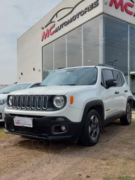 Jeep Renegade RENEGADE 1.8 4X2 SPORT usado (2017) color Blanco precio u$s15.900